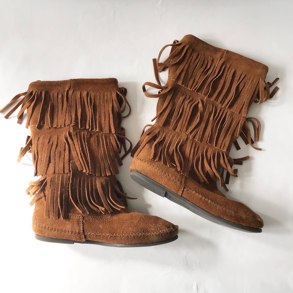 Minnetonka 3 Layer Suede Fringe Moccasins